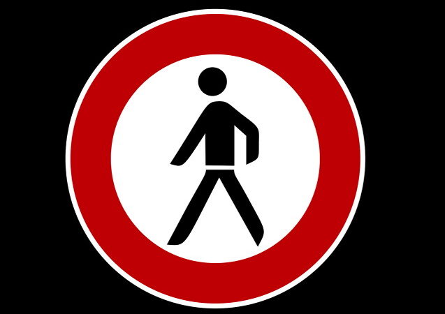 Böschungsbruch droht: Weg in Wallau gesperrt