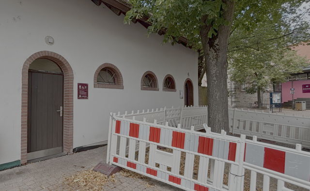 Hof Ehry: Sanierung der öffentlichen WC-Anlage  abgeschlossen 