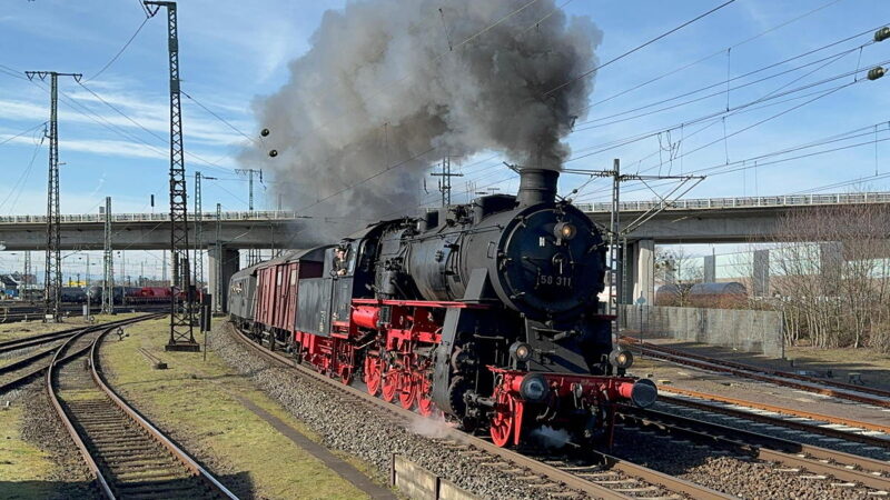 Mitfahren möglich: 100 Jahre alte Dampflok hält in Hofheim und Lorsbach