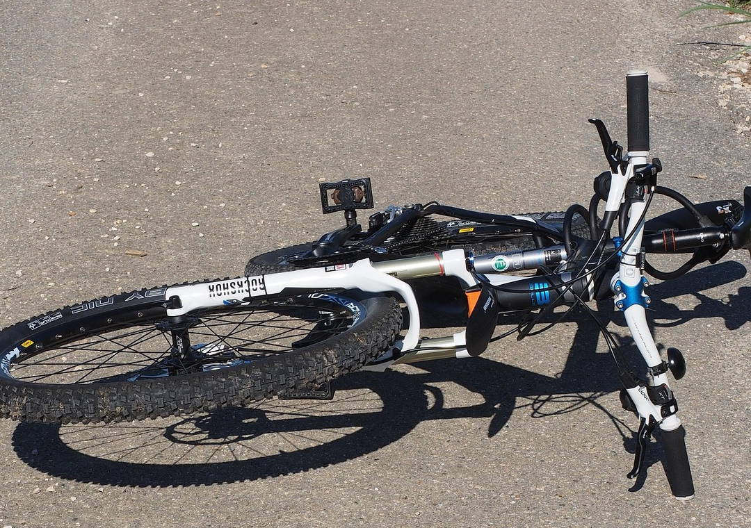 13-Jähriger auf Fahrrad von Autofahrer angefahren