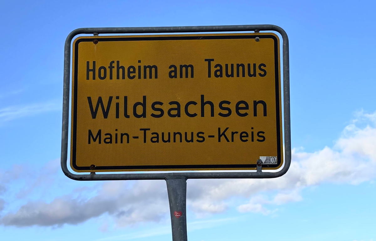 Wegebauarbeiten auf dem Friedhof Wildsachsen