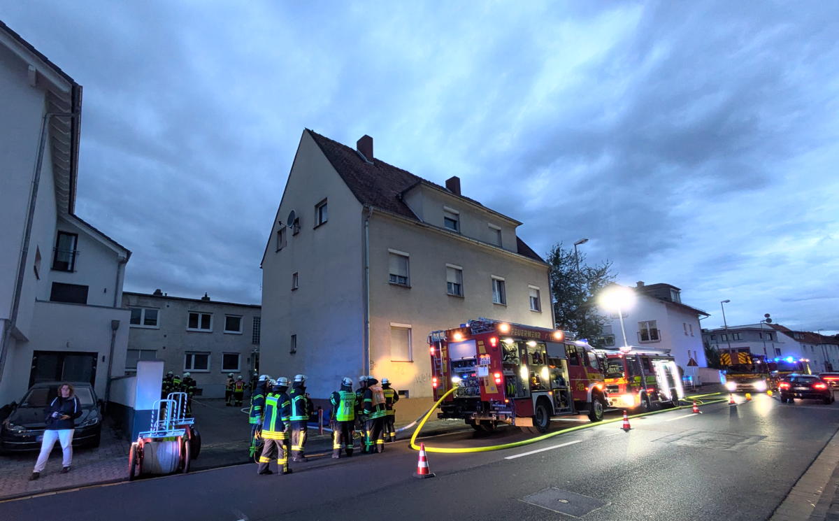 Feuerwehr-Übung in ehemaliger Unterkunft für Obdachlose 