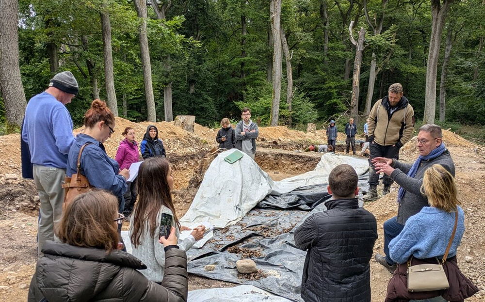 Kapellenberg: 6000 Jahre alter Grabhügel wird untersucht