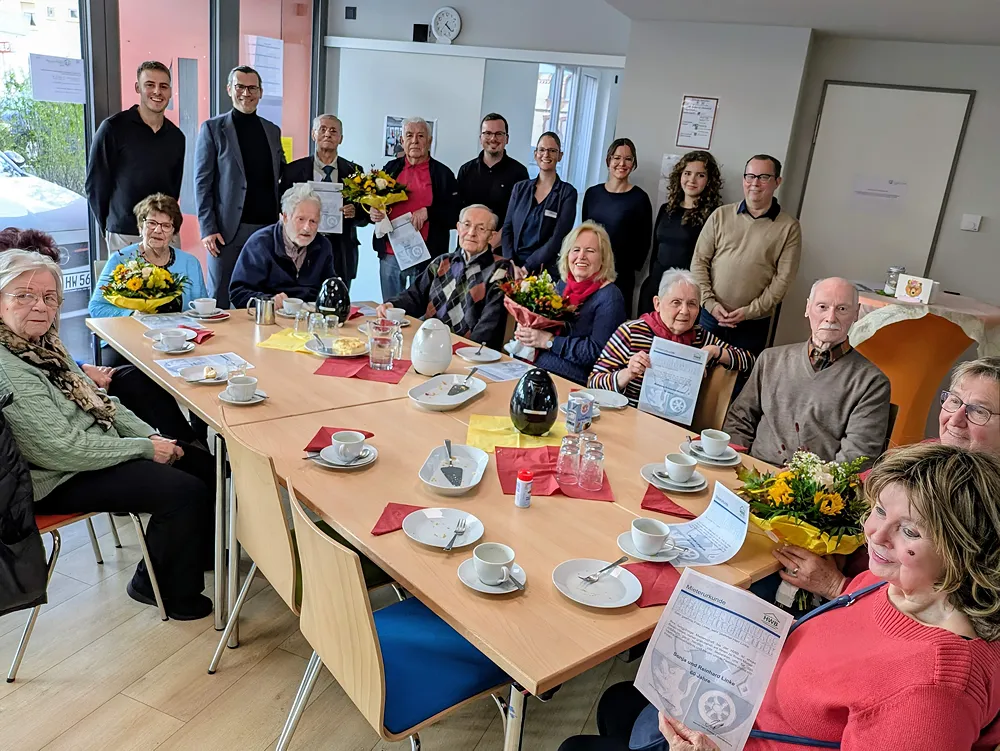 Jubiläumsfeier: HWB ehrt langjährige Mieterinnen und Mieter