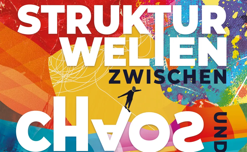 Rathaus-Ausstellung „Strukturwelten – Zwischen Chaos und Ordnung“