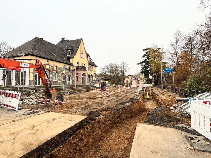 Hessen Mobil: Bauarbeiten vor dem Bahnhof verzögern sich bis in den Januar