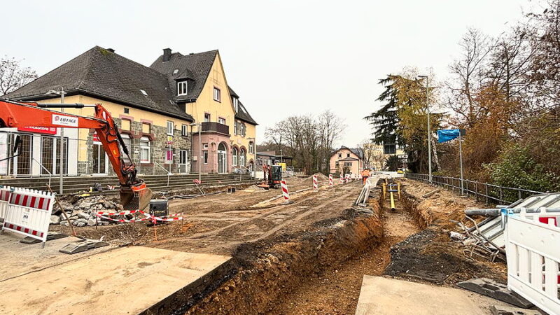 Hessen Mobil: Bauarbeiten vor dem Bahnhof verzögern sich bis in den Januar