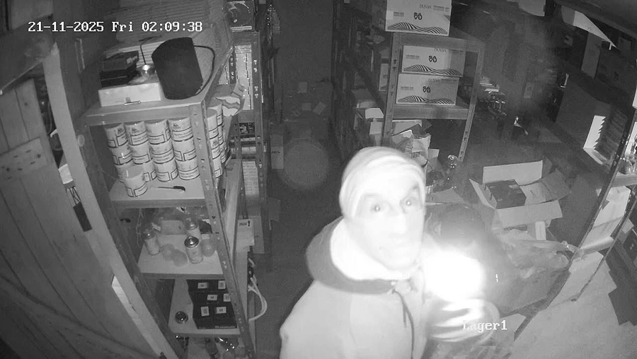 Von Videokamera erwischt: Einbrecher klauen Kiloweise Tabak 2 Einbruch2