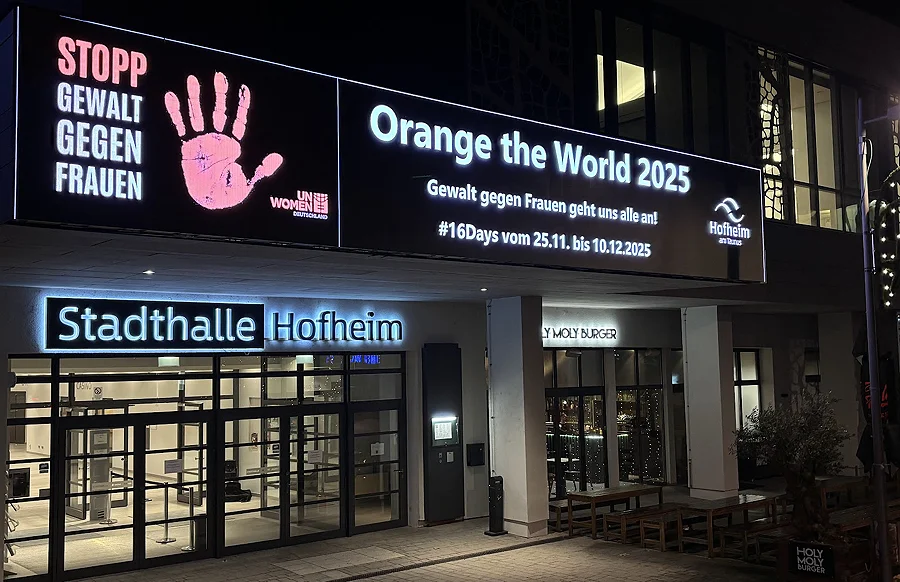 Starkes Signal: Hofheim hisst Orange gegen Gewalt an Frauen