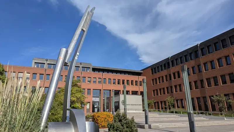 Kunst aus Hofheimer Landratsamt wird in Bad Soden ausgestellt