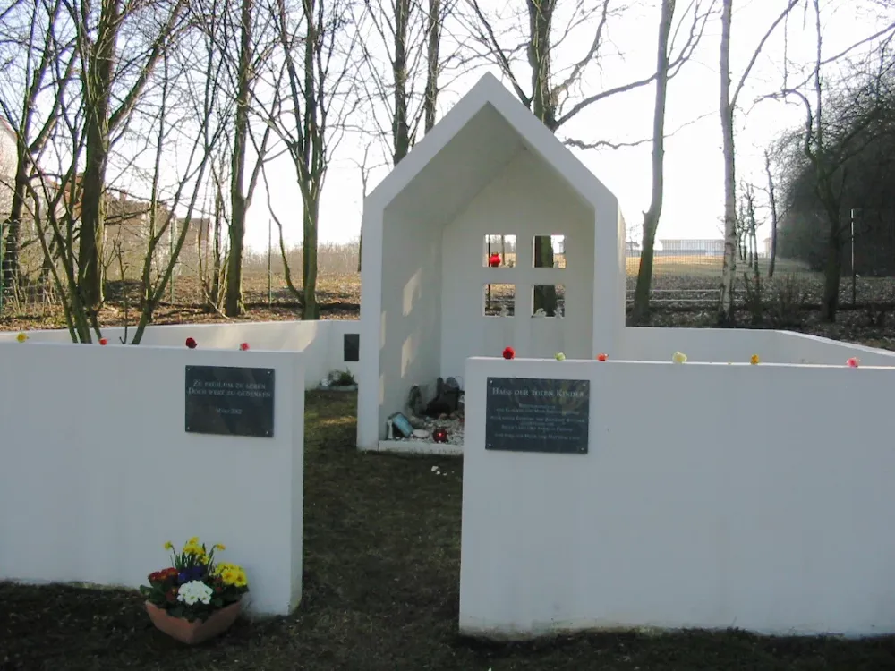 Trauerfeier am „Haus der toten Kinder“