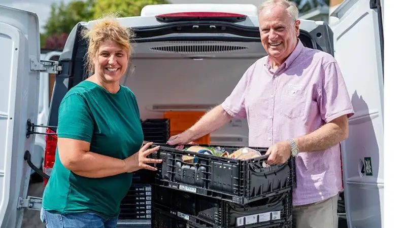 Kreis unterstützte die  Tafel Hattersheim-Hofheim mit 10.000 Euro