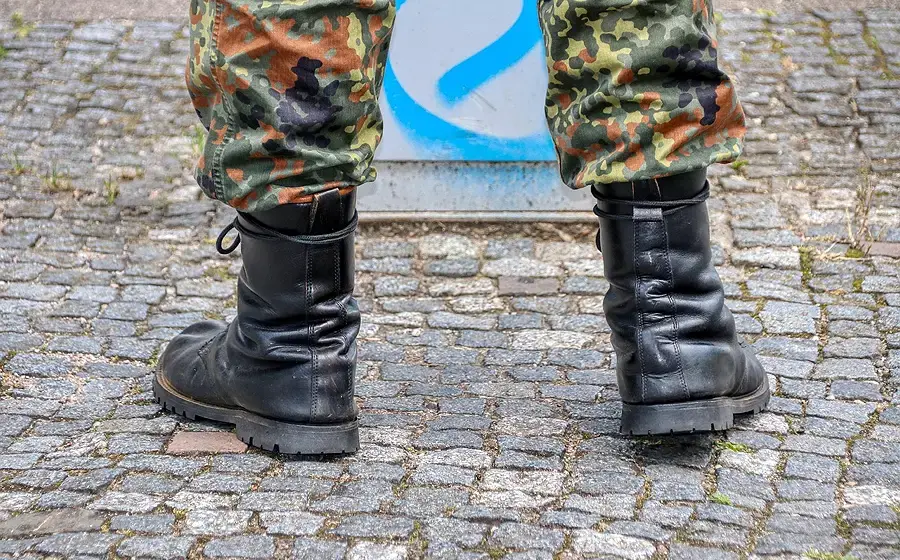 In Hofheim: Linksjugend demonstriert mit Schülern gegen Wehrpflicht (Update)