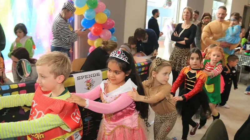 Full House in der Ländcheshalle – Kinderfasching in Wallau