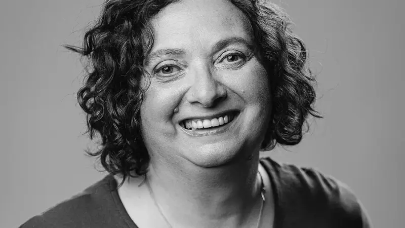 „Mörderisch verstrickt“: Bestsellerautorin zu Gast in Hofheim