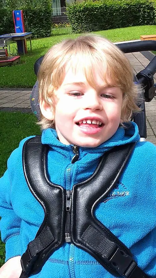 Fastnacht mit Herz: Ambet kämpft für Jungen, dessen Zeit begrenzt ist 2 Tobo 2016