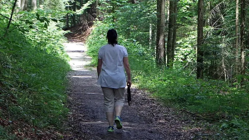 Gesund mit Felix (21): Spazierengehen – die Kraft der einfachen Bewegung