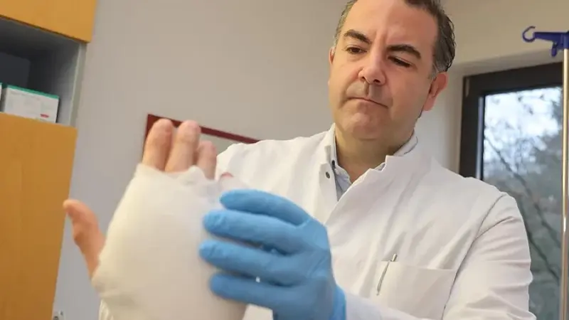 „Tag der Hand“: Warnsignale erkennen – wenn die Finger krumm werden