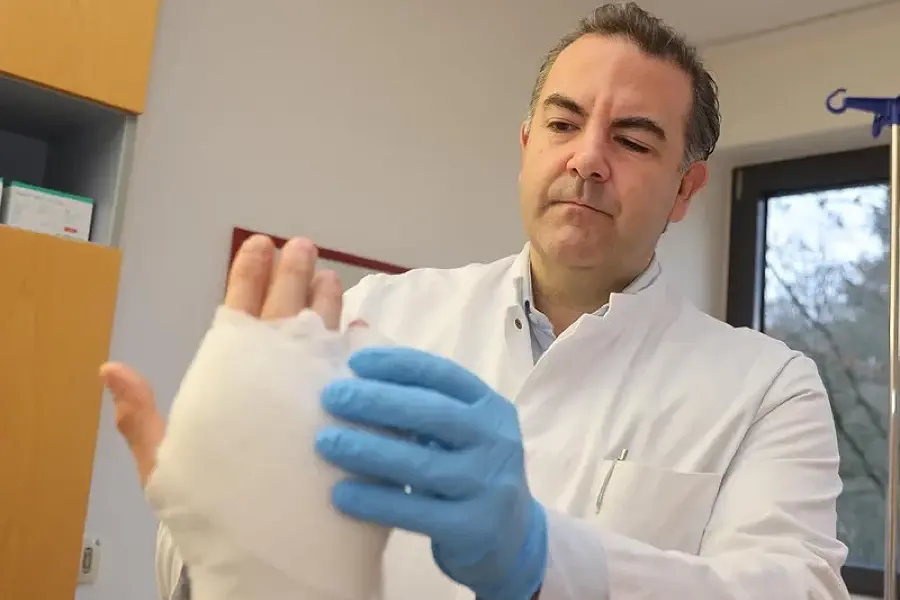 „Tag der Hand“: Warnsignale erkennen – wenn die Finger krumm werden