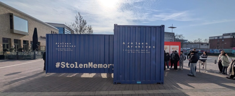Vom KZ zum Familienbesitz: Ausstellung #StolenMemory auf Kellereiplatz 4 StolenMemory