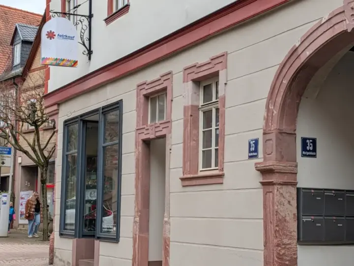 Aus „Anziehpunkt“ wird „fairkauf“: Caritas-Laden setzt auf Nachhaltigkeit