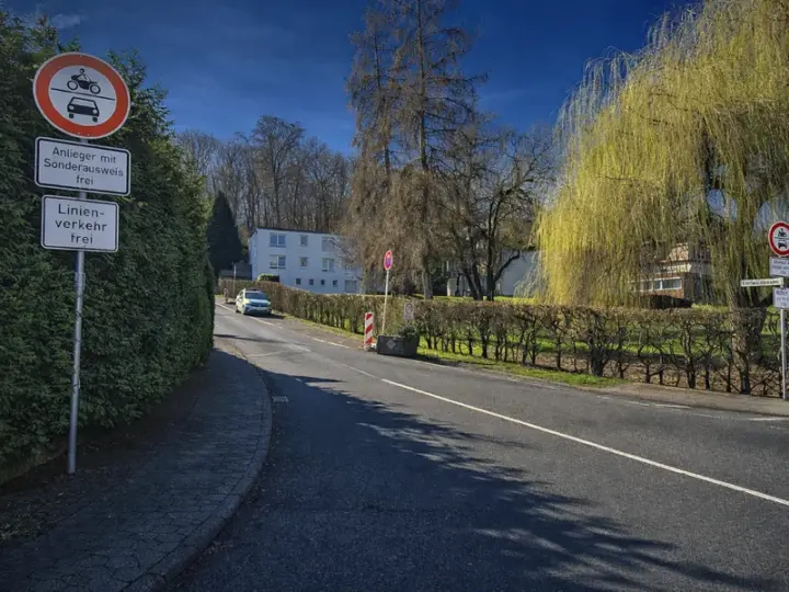 Stadtverwaltung kündigt an: In der Floßwaldstraße wird mehr kontrolliert