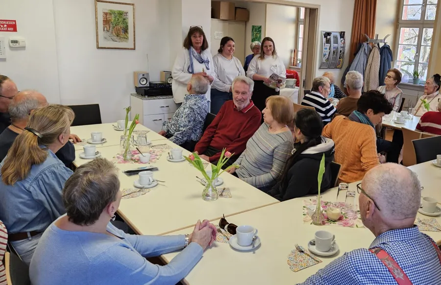 Seniorenberatung der Stadt zu Gast im beliebten Dienstagscafé