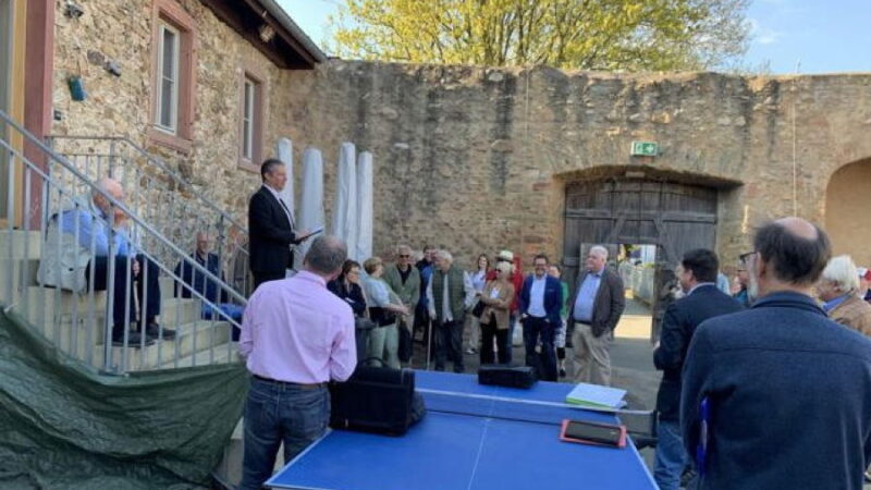 Viele Visionen, wenig Geld: Hofheim verabschiedet sich von Prestige-Ideen