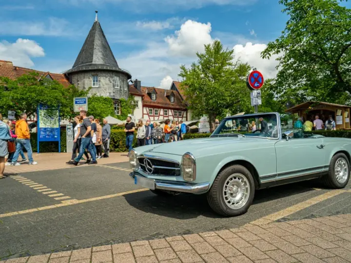 Altstadtfest 2026: Streetfood, Vespas, Oldtimer und verkaufsoffener Sonntag