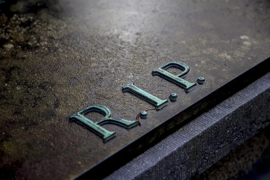 Stadt hat kein Geld – Bauarbeiten am Friedhof Wildsachsen pausieren
