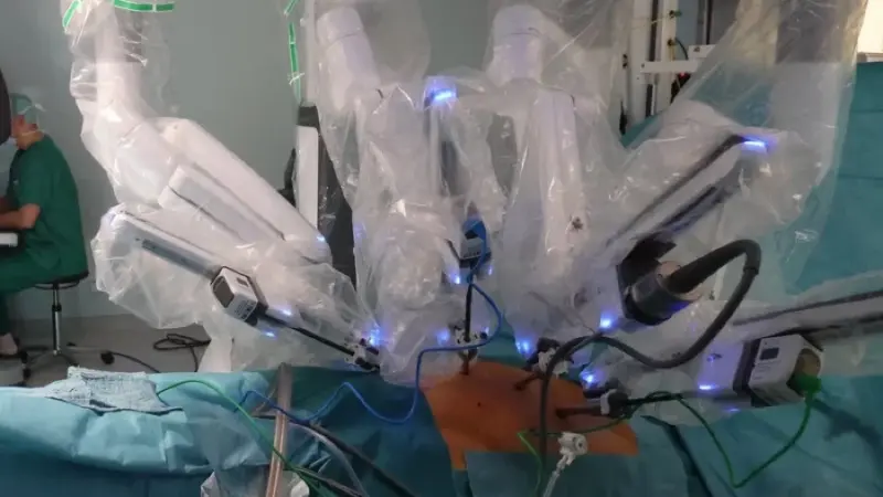 Varisano entwickelt neue Roboter-OP bei Nierentumoren