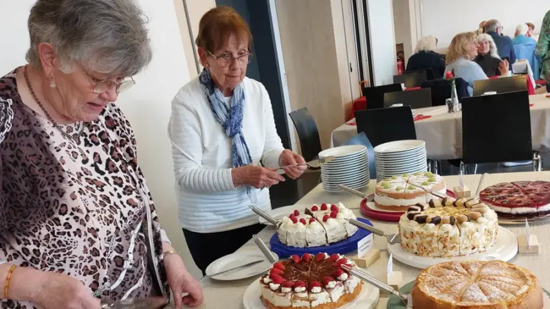 Kaffee, Kuchen & Gemeinschaft – Marxheimer Café-Treff bleibt Erfolgsmodell