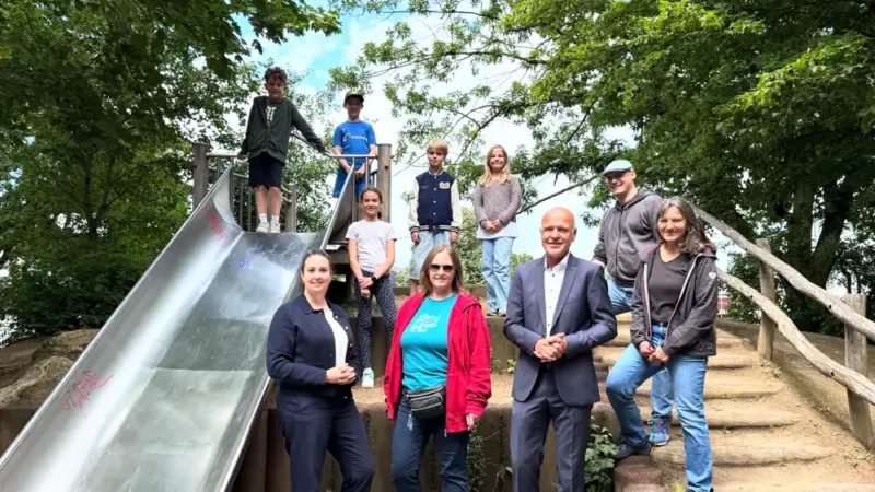 Kinderparlament im Einsatz: Kleine Experten checken Spielplätze