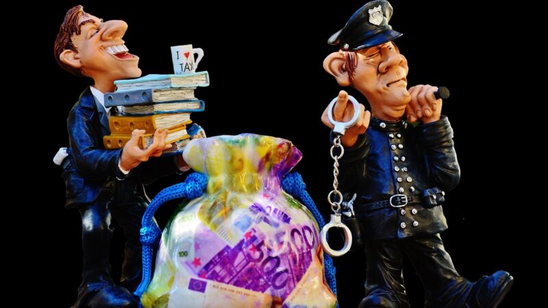 Trickdiebstahl in Wallau: Polizei sucht Zeugen nach Wechselfallenbetrug