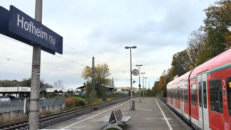 Mehr Sicherheit am Bahnhof: FDP sieht Fortschritte und hat Graffiti-Idee