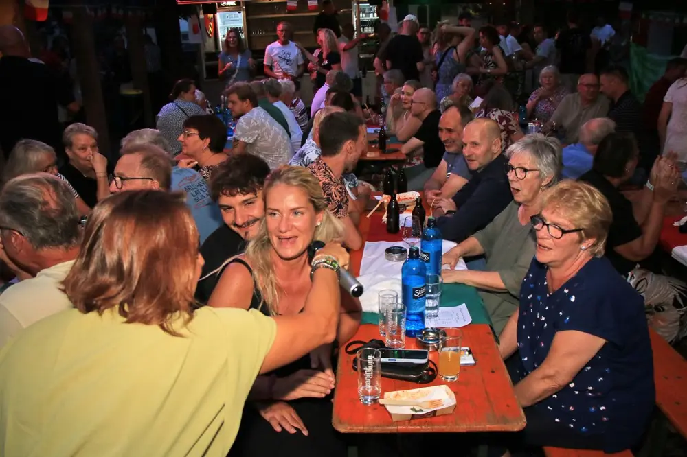 Waller Wespe Event Sommer geht mit echtem Kracher zu Ende