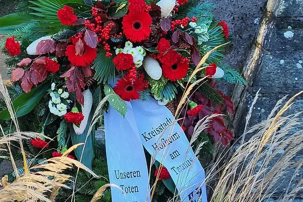 Alle Orte, alle Termine: 7 Gedenkfeiern zum Volkstrauertag in Hofheim