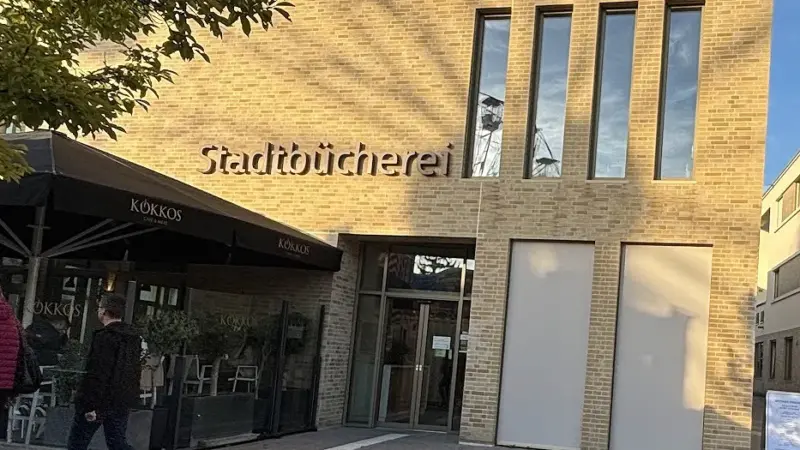 Nach Reparatur wieder offen: Stadtbücherei lädt zum Tag der Bibliotheken ein