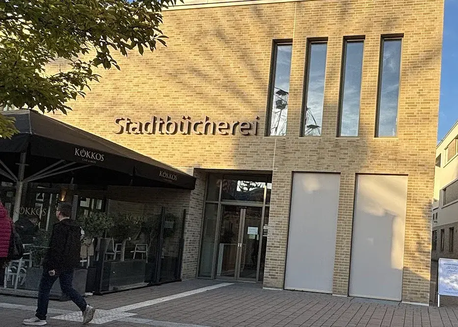 Nach Reparatur wieder offen: Stadtbücherei lädt zum Tag der Bibliotheken ein
