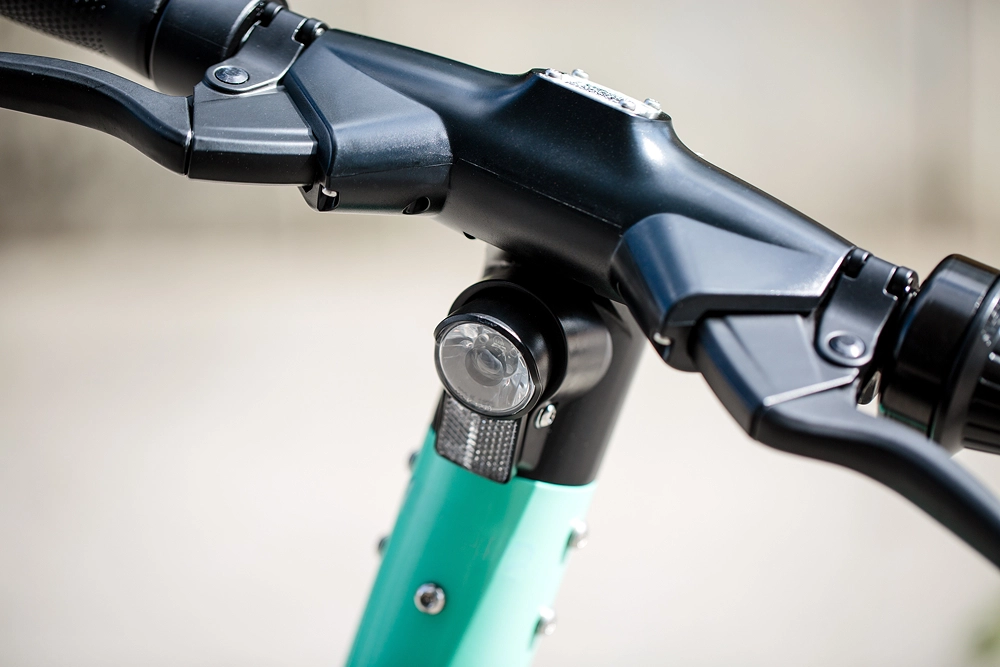 Gefährlicher Leichtsinn: Zwei Jungen bei E-Scooter-Sturz in Marxheim verletzt