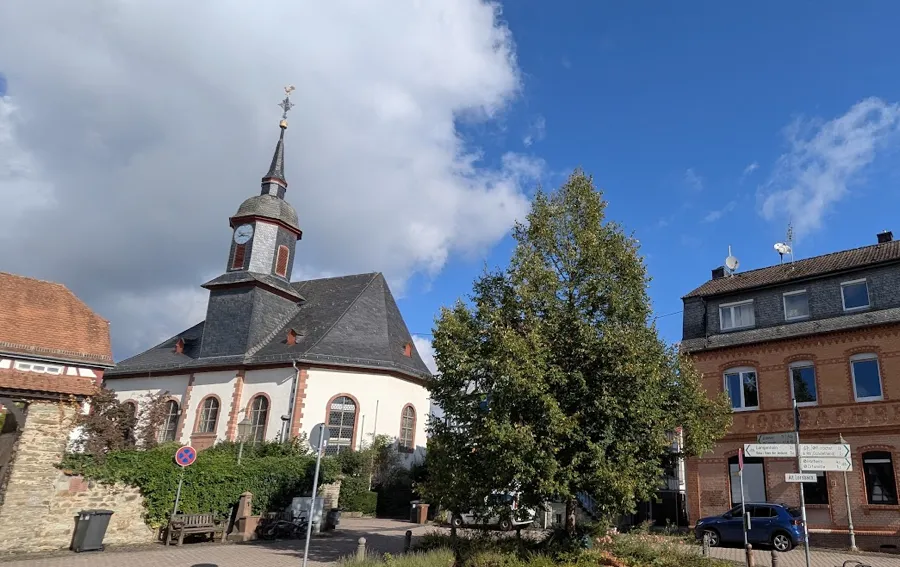 Von Gründonnerstag bis Ostermontag – Die Hofheimer Gottesdienste 3 Kirche Lorsbach 15