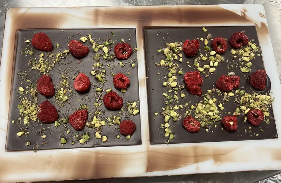 Süße Neuigkeiten für Hofheim! „Wolke 7 Schokolade“ öffnet bald 3 Schokolade