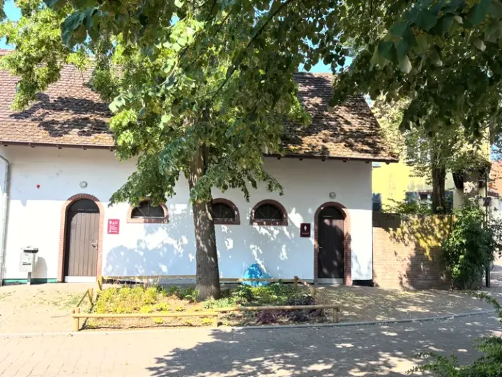 Das wohl teuerste Klo der Stadt – warum Pinkeln hier jetzt einen Euro kostet