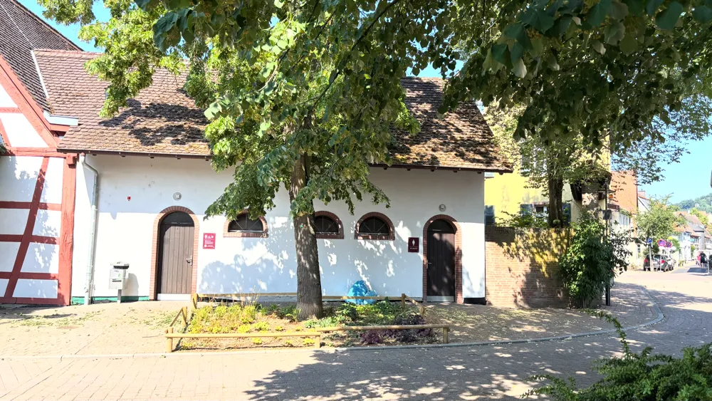 Das wohl teuerste Klo der Stadt – warum Pinkeln hier jetzt einen Euro kostet