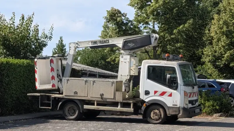 Vom Dauerparker zum Wanderpokal – Geister-Laster von Marxheim ist umgezogen