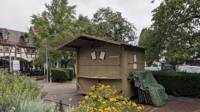 Hofheim exklusiv: Das „Chalet“, die geheimen Verträge – und ein neues Geschenk der Stadt