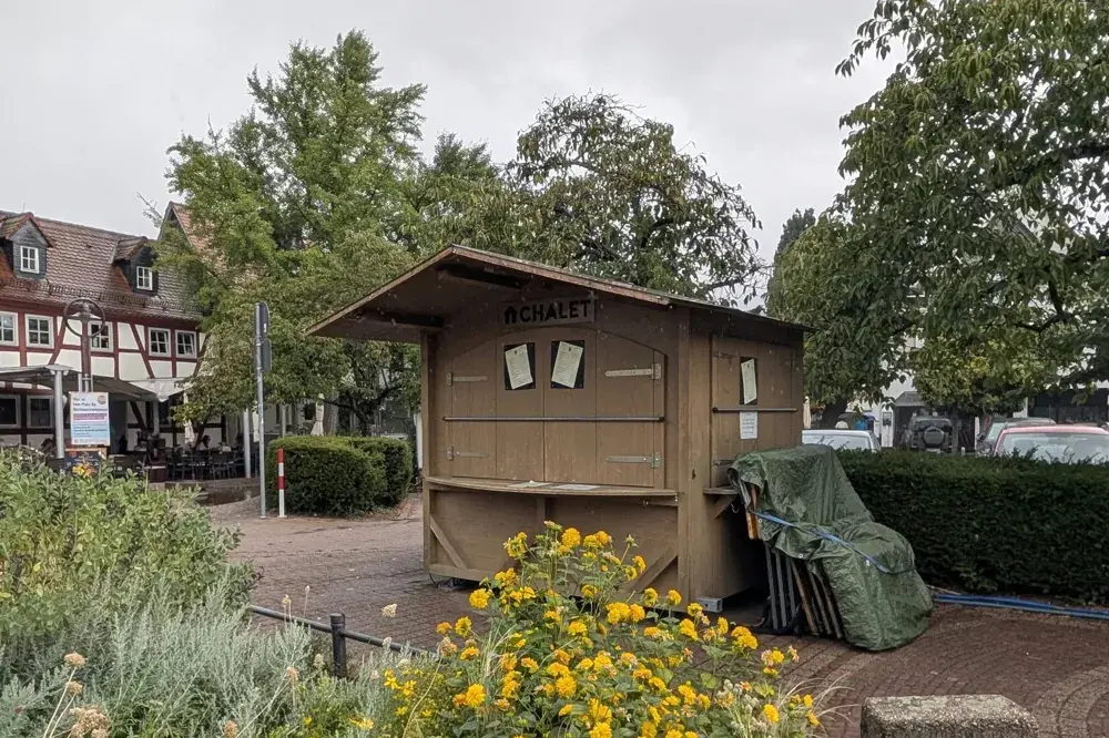 Hofheim exklusiv: Das „Chalet“, die geheimen Verträge – und ein neues Geschenk der Stadt