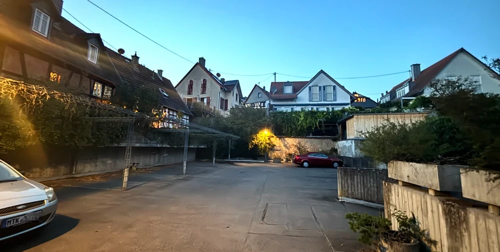 Ausverkauf beginnt: Stadt will 32 Parkplätze mitten in der Altstadt verkaufen 2 Parkplaetze 2