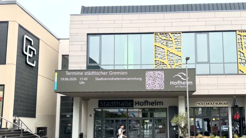 Auf den Trümmern der Finanzen: Heute Abend – großer Ordensregen für Hofheims Politiker