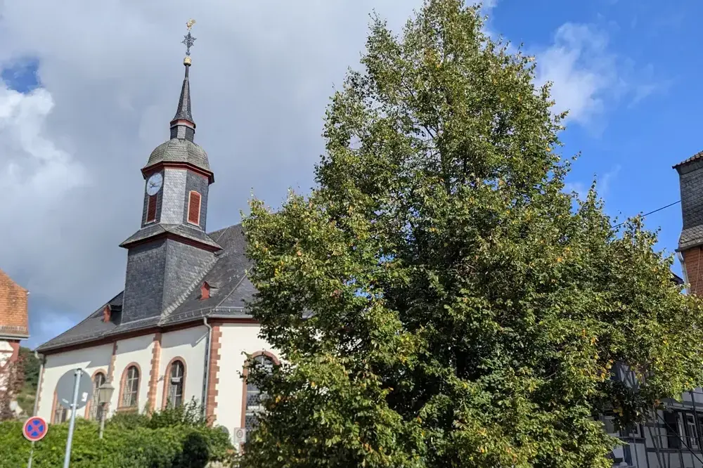 Wein trinken für die gute Sache: So macht Lorsbach seinen Weihnachtsmarkt möglich